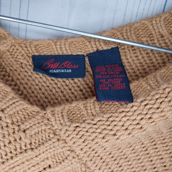 Bill Bass knit shawl - Picture 2 of 10